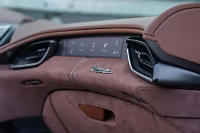 Ferrari Roma Spider (2026) thumbnail 25