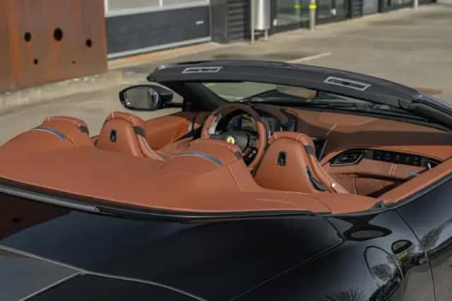 Ferrari Roma Spider (2026) thumbnail 33