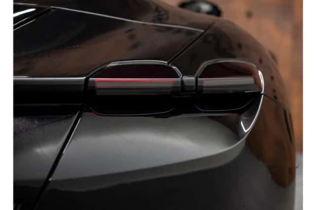 Ferrari Roma Spider (2026) thumbnail 15