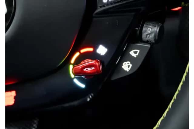 Ferrari Roma Spider (2026) thumbnail 32