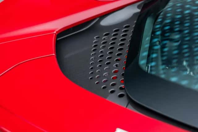 Ferrari SF90 Spider (2025) thumbnail 14
