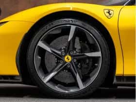 Ferrari SF90 Stradale (2021) thumbnail 16