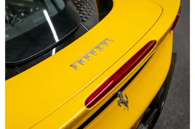 Ferrari SF90 Stradale (2021) thumbnail 25