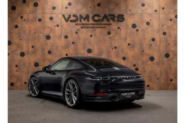 Porsche 911 (2019) thumbnail 3