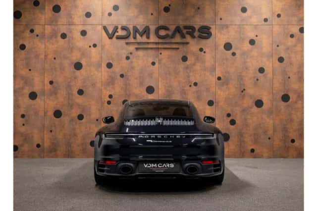 Porsche 911 (2019) thumbnail 4
