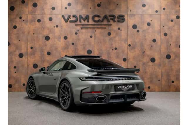 Porsche 911 (2026) thumbnail 3