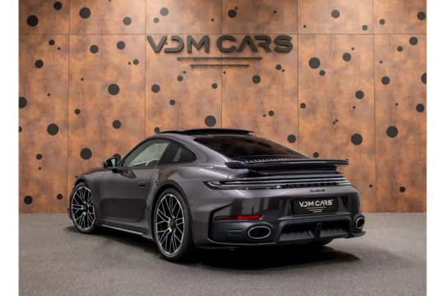 Porsche 911 (2026) thumbnail 3