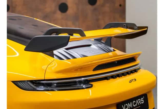 Porsche 911 (2022) thumbnail 11