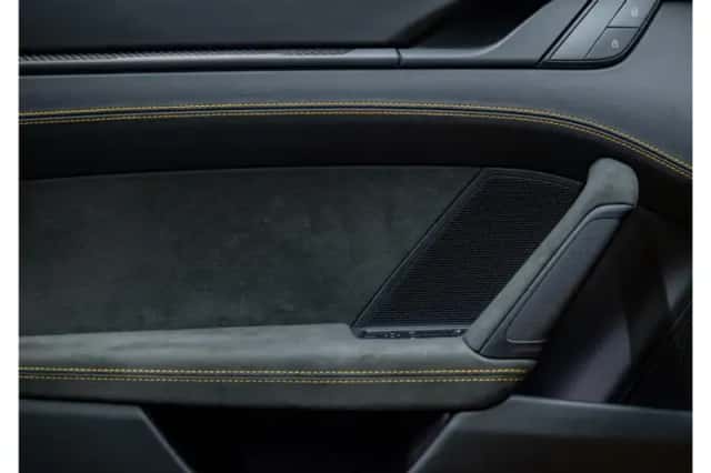 Porsche 911 (2022) thumbnail 26