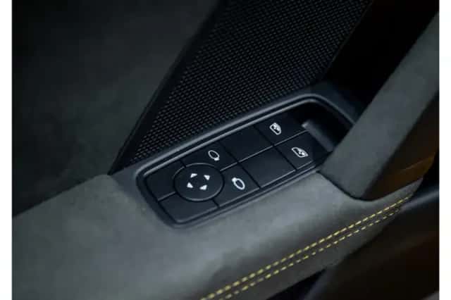 Porsche 911 (2022) thumbnail 29