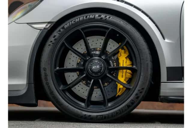 Porsche 911 (2016) thumbnail 15