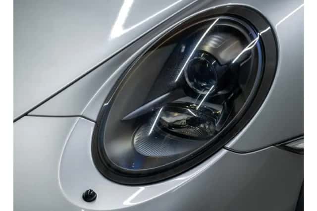 Porsche 911 (2016) thumbnail 9