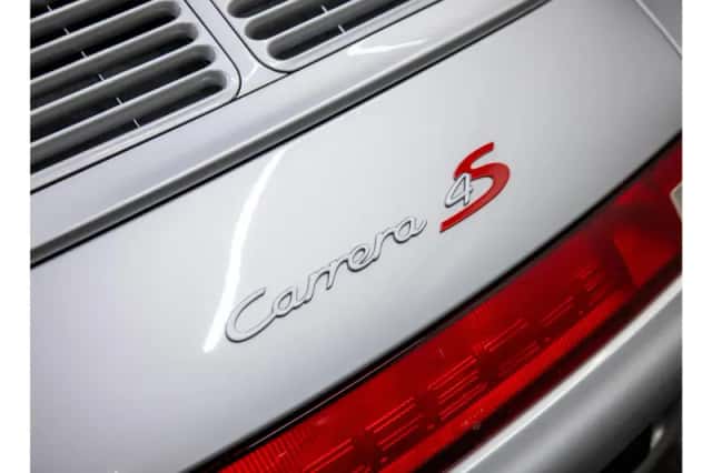 Porsche 911 (1997) thumbnail 10