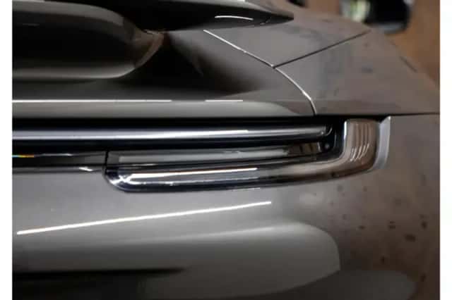 Porsche 911 (2023) thumbnail 33