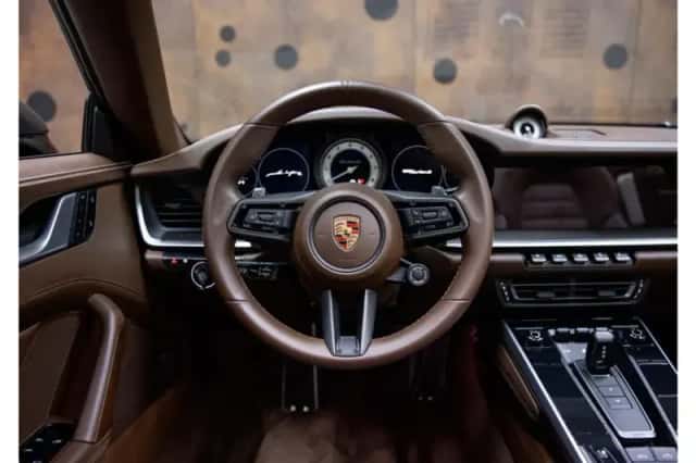 Porsche 911 (2023) thumbnail 45