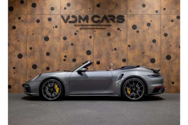 Porsche 911 (2023) thumbnail 6