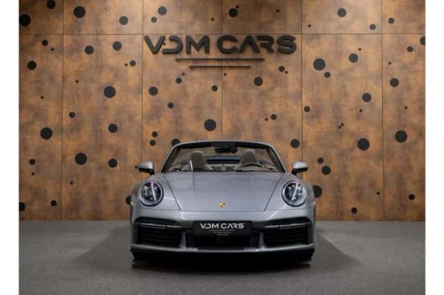 Porsche 911 (2023) thumbnail 7