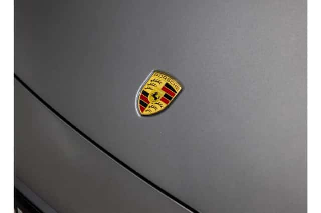 Porsche 911 (2023) thumbnail 8