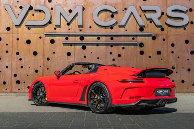 Porsche 911 (2020) thumbnail 5