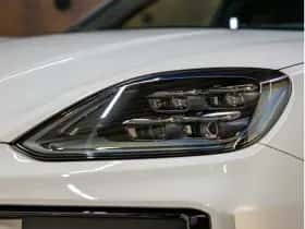 Porsche Cayenne (2024) thumbnail 10