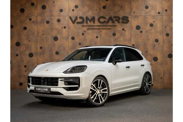 Porsche Cayenne (2024) thumbnail 1