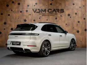 Porsche Cayenne (2024) thumbnail 6