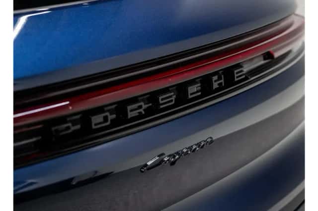 Porsche Cayenne (2024) thumbnail 12