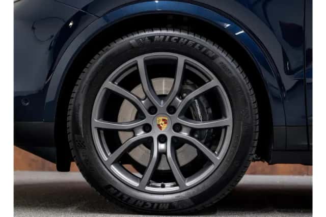 Porsche Cayenne (2024) thumbnail 15