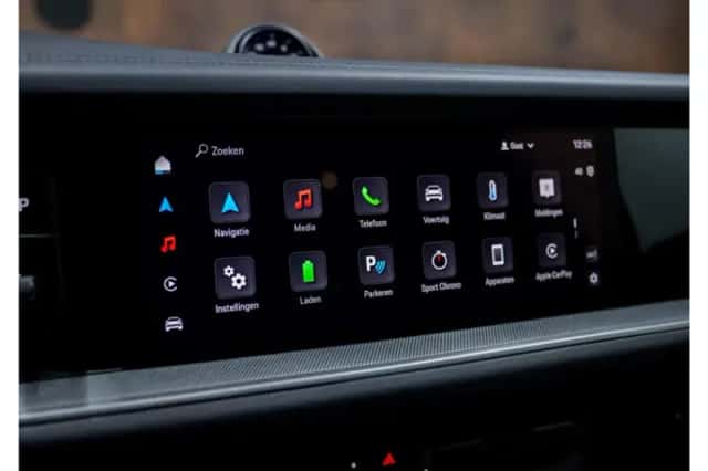 Porsche Cayenne (2024) thumbnail 24