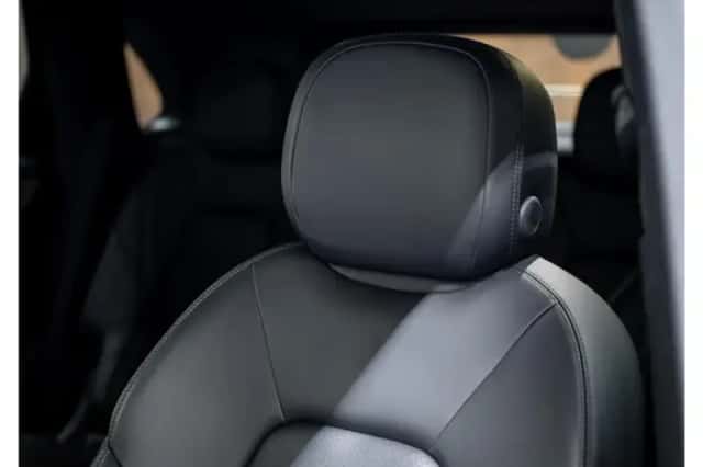 Porsche Cayenne (2024) thumbnail 25