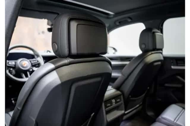 Porsche Cayenne (2024) thumbnail 30