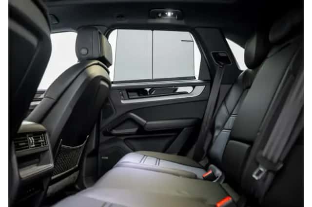 Porsche Cayenne (2024) thumbnail 31