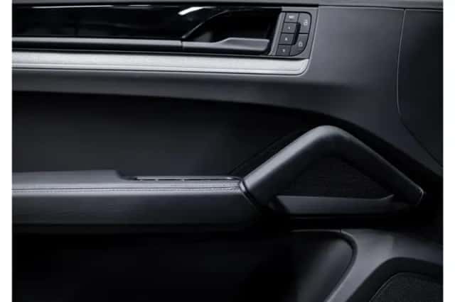 Porsche Cayenne (2024) thumbnail 35