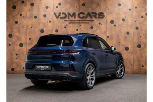 Porsche Cayenne (2024) thumbnail 5