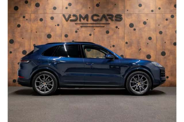 Porsche Cayenne (2024) thumbnail 6