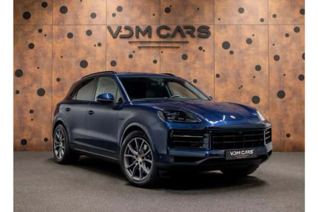 Porsche Cayenne (2024) thumbnail 7