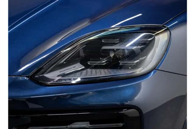 Porsche Cayenne (2024) thumbnail 9