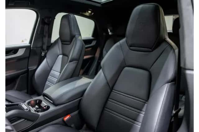 Porsche Cayenne (2024) thumbnail 19