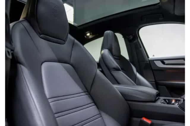 Porsche Cayenne (2024) thumbnail 20