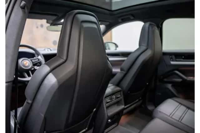 Porsche Cayenne (2024) thumbnail 21