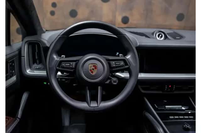 Porsche Cayenne (2024) thumbnail 24