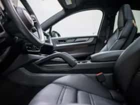 Porsche Cayenne (2024) thumbnail 26