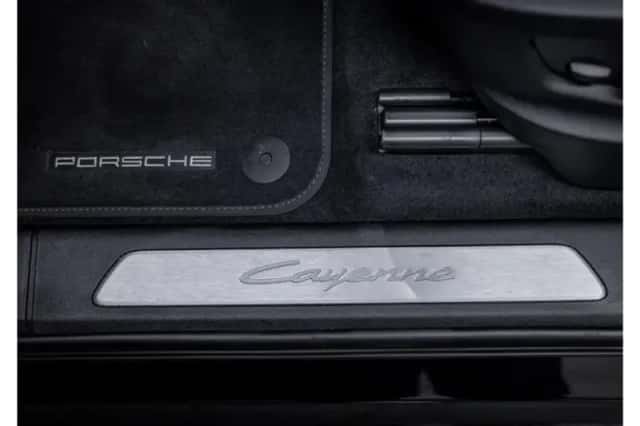 Porsche Cayenne (2024) thumbnail 30
