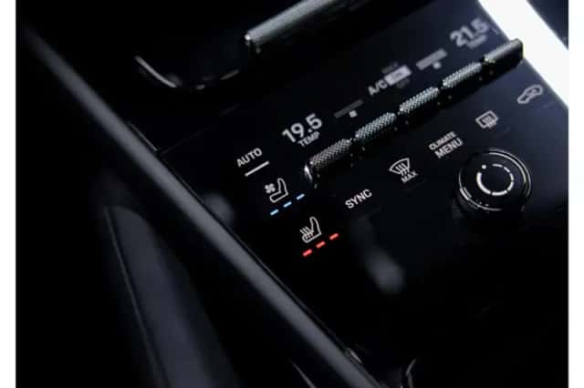 Porsche Cayenne (2024) thumbnail 39