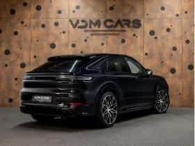 Porsche Cayenne (2024) thumbnail 6
