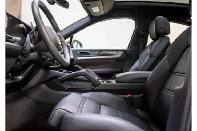 Porsche Cayenne (2025) thumbnail 31
