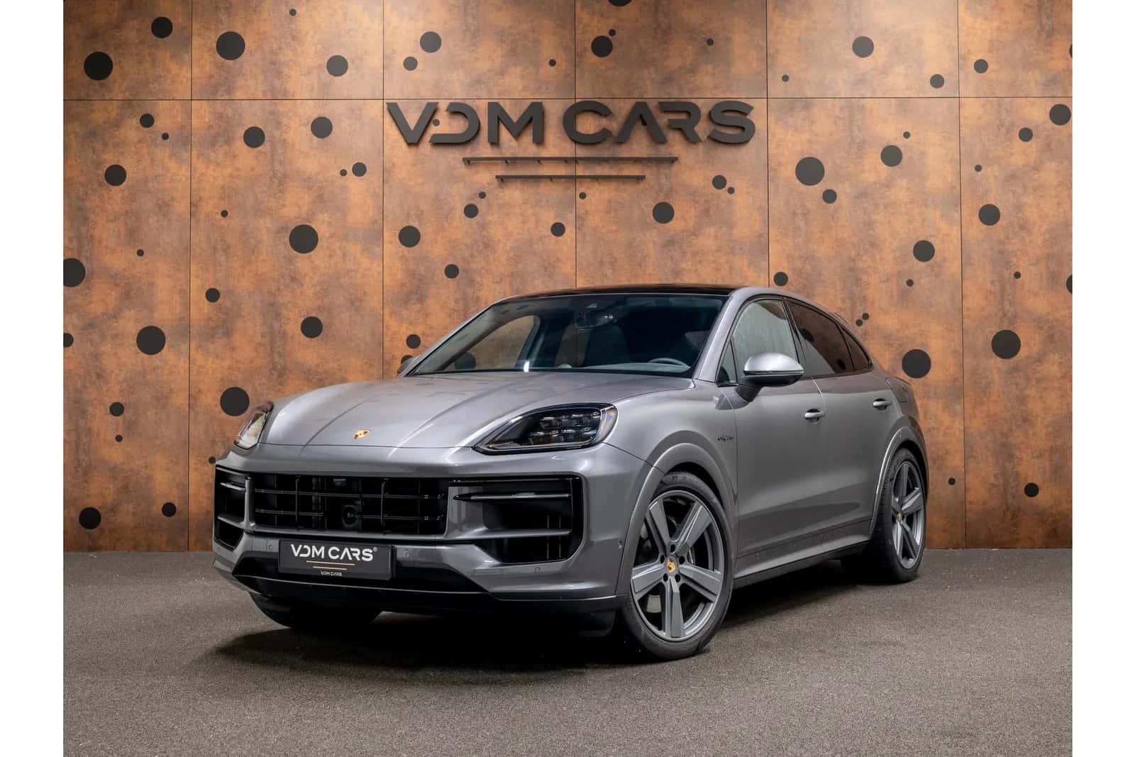 Porsche Cayenne (2024) — foto 1