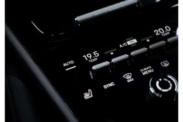 Porsche Cayenne (2024) thumbnail 22