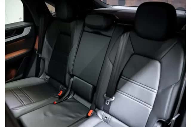 Porsche Cayenne (2024) thumbnail 26