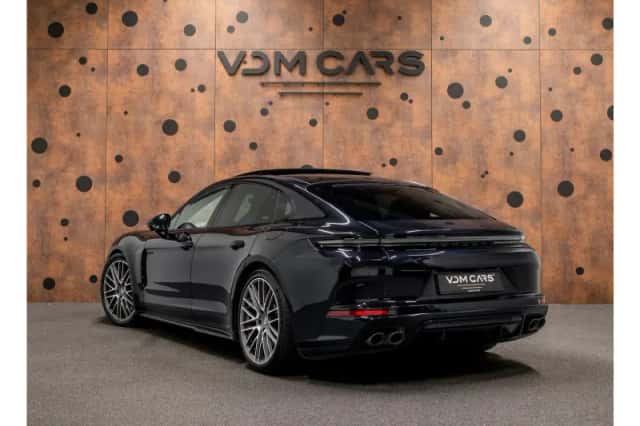 Porsche Panamera (2025) thumbnail 3